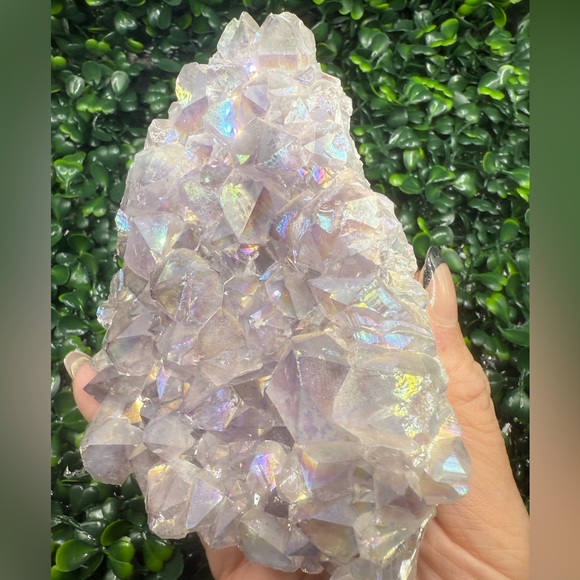 Beautiful Angel Aura, Light Purple Amethyst Cut Base Cluster - Picture 5 of 8
